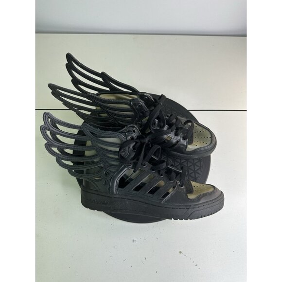Jeremy Scott x Adidas Wings 2.0 Cutout Black Sz 5 B26273 mens Sandal Sneakers - Picture 1 of 8